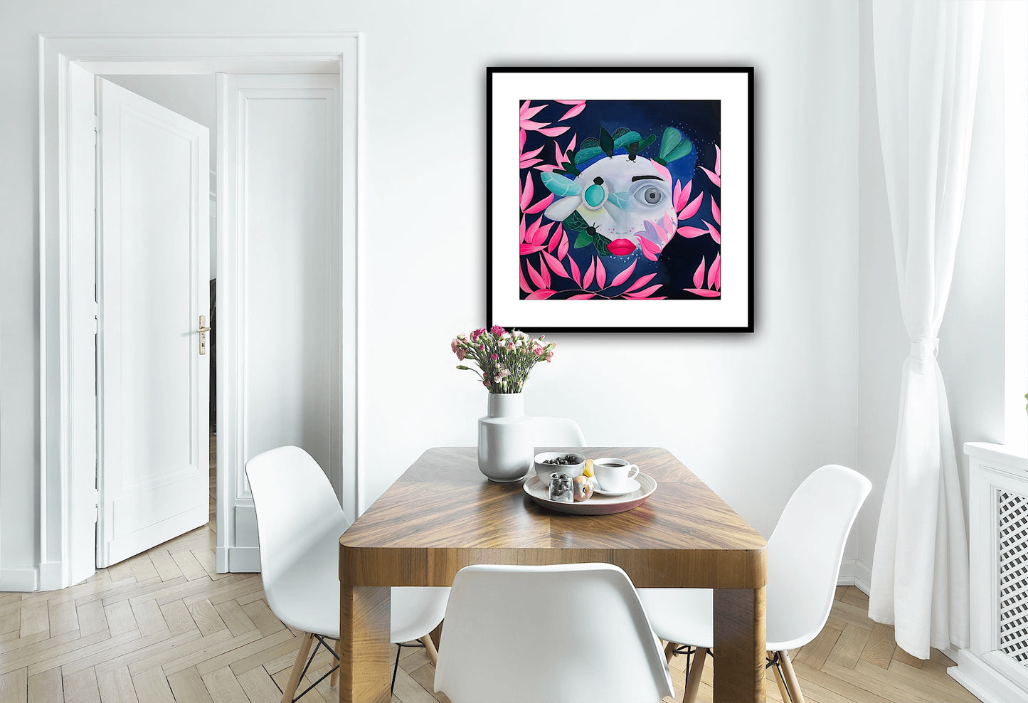Fata cu insecte – reproducere abstracta premium, print artistic de calitate superioara.