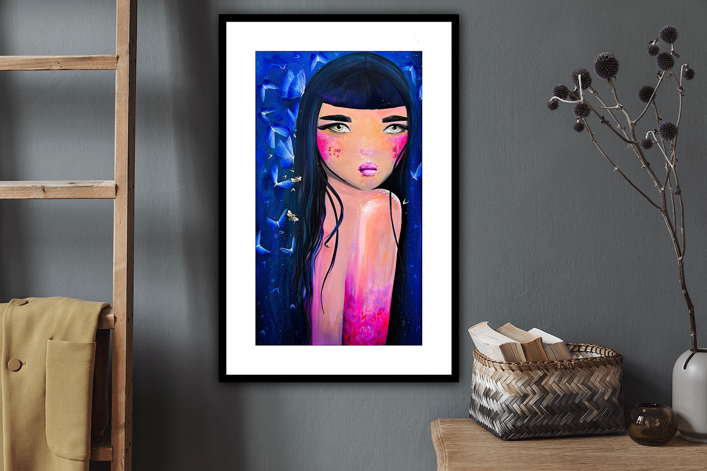 Print artistic Aija printre fluturi, reproducere pe hartie premium inspirata din arta moderna