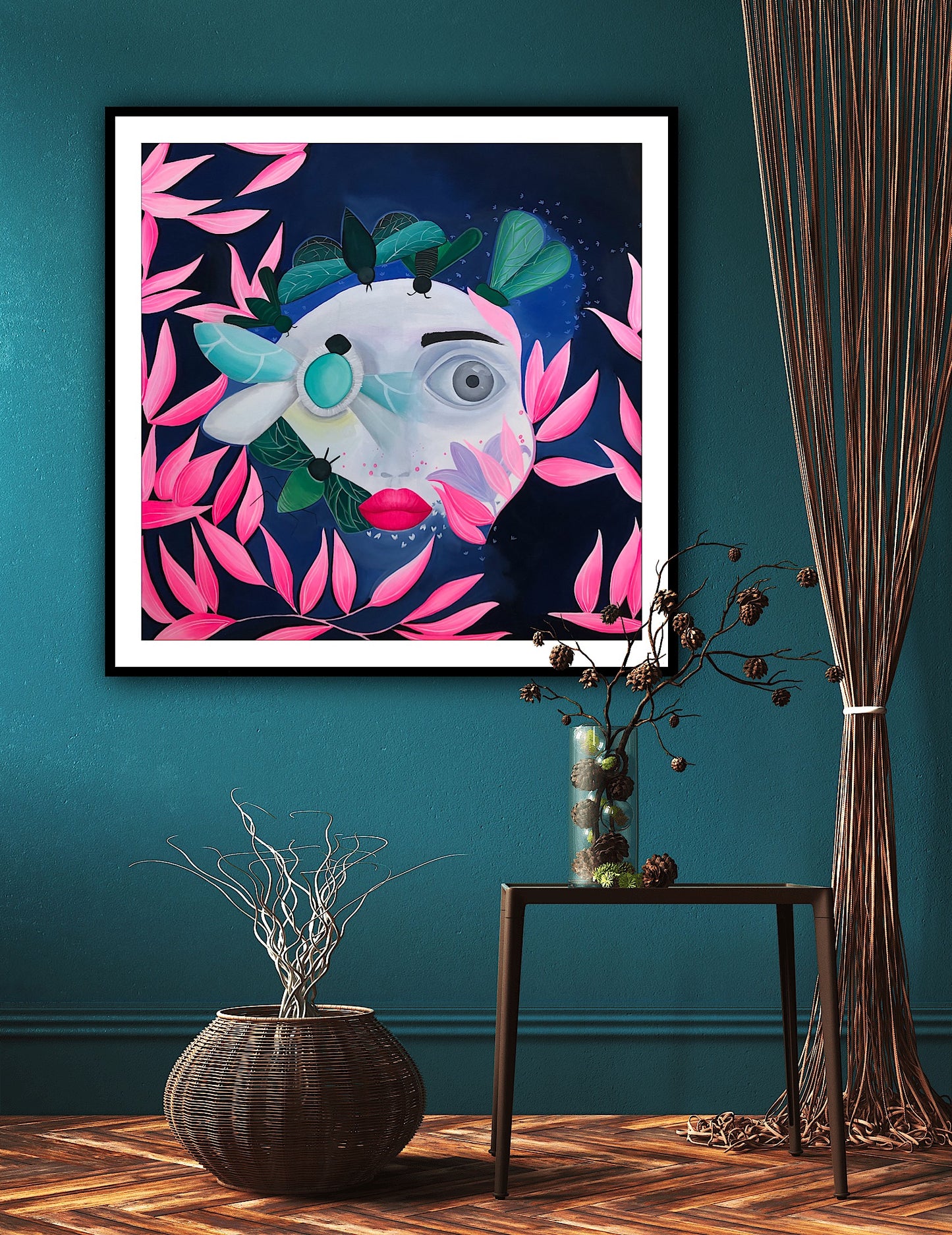 Print premium Fata cu insecte, arta abstracta inspirata din natura si frumusete feminina.
