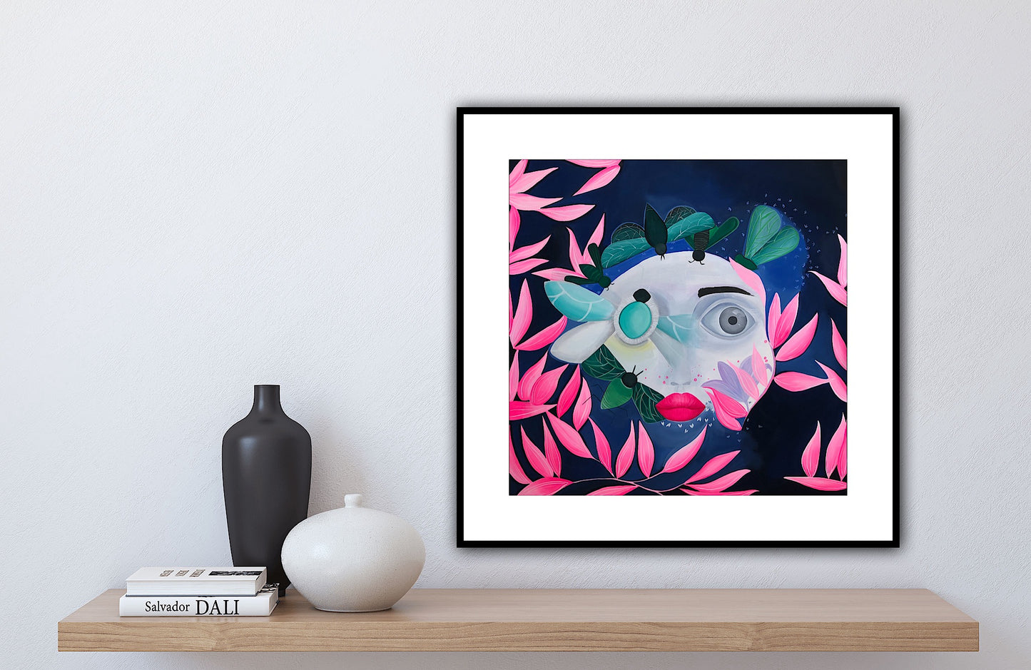 Print premium pe hartie Fata cu insecte, tablou cu portret modern si detalii naturale.