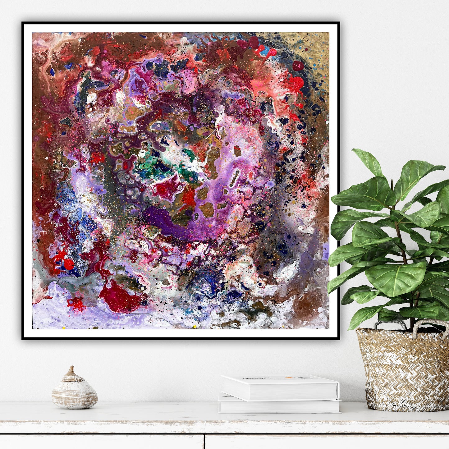 Tablou abstract Lumea in detalii mici transformat in print premium pe hartie, perfect pentru colectii de arta moderna.
