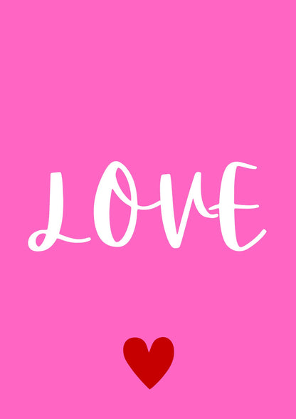 Love – print decorativ modern cu fundal roz, mesaj minimalist si inima rosie.