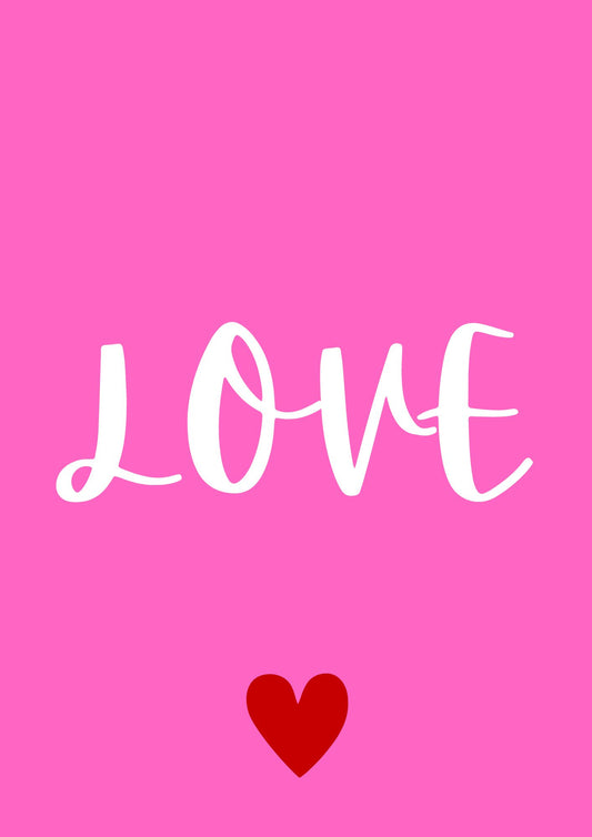 Love – print decorativ modern cu fundal roz, mesaj minimalist si inima rosie.