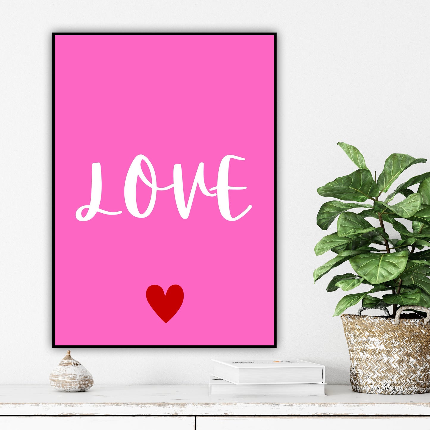 Print Love – decor minimalist si romantic, ideal pentru interioare elegante.